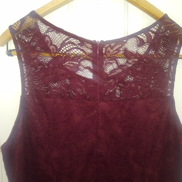 🍭Beautiful ruby red lace party dress - Picture 5 of 6